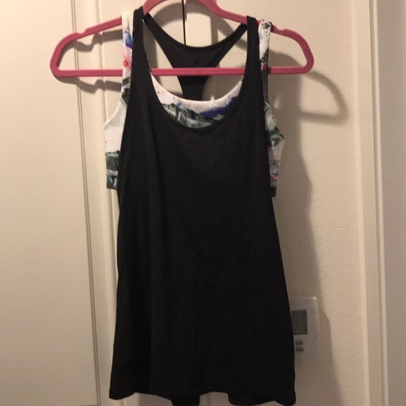 lululemon athletica Tops - Lululemon Sports Bra Tank Sz 6
